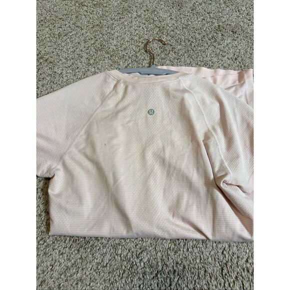 Lululemon Swiftly Tech Short Sleeve Strawberry Milkshake - Picture 3 of 4